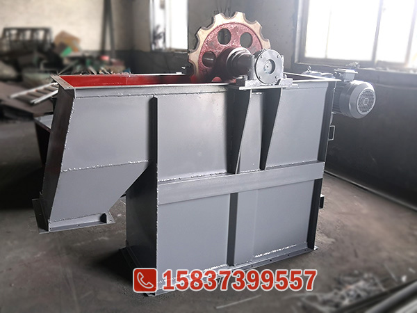 NE30板链斗式提升机机头