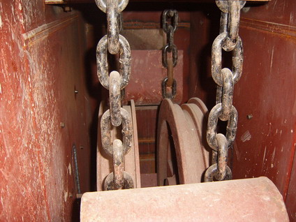 TH环链斗式提升机