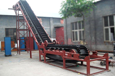 DJ大倾角皮带输送机