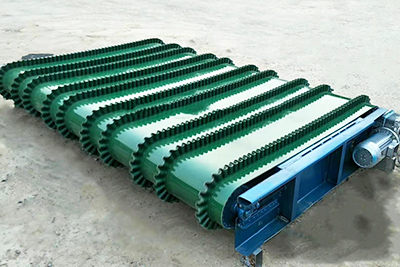 PVC多裙边皮带输送机